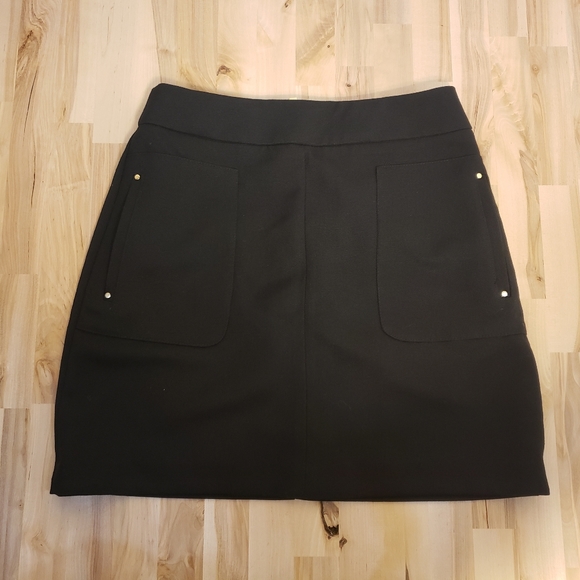 H&M Dresses & Skirts - H&M Women's Black A-Line Skirt Sz 8